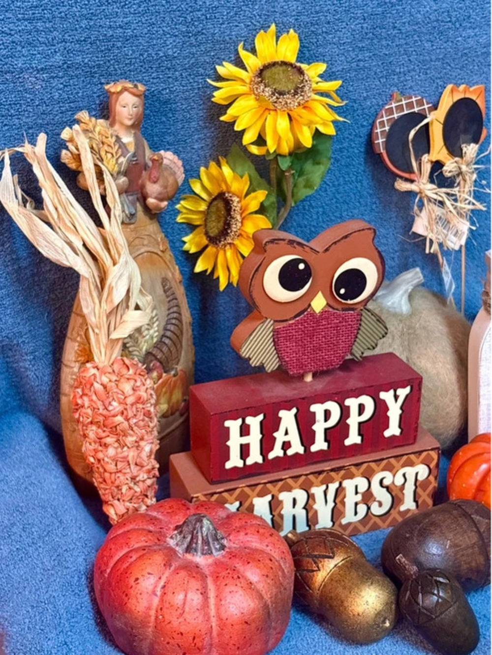 Mixed Fall Decor - Picture 4 of 4